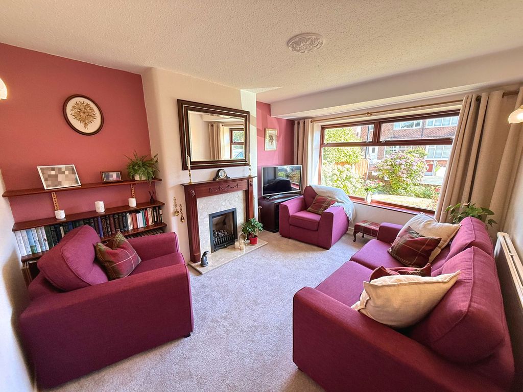 Property photo 2 of 30