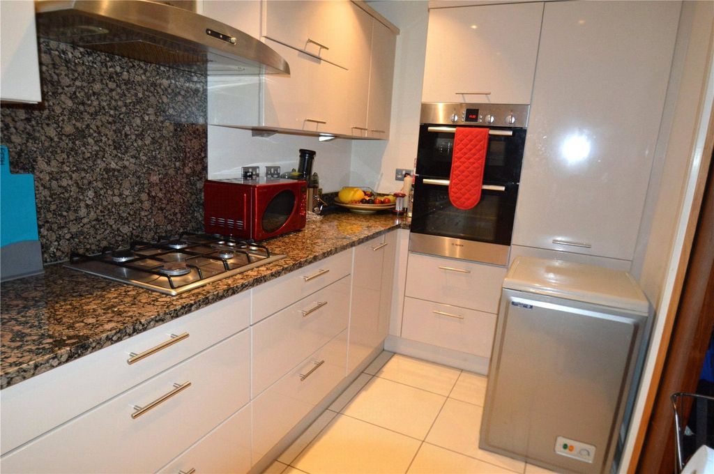 Property photo 3 of 12 Picture No. 04
