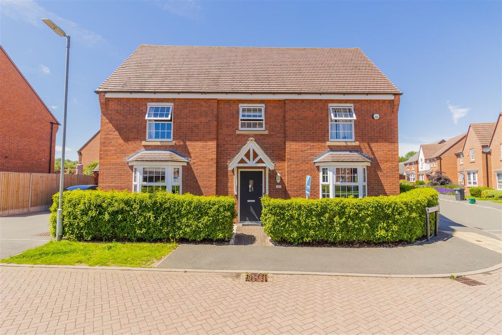 Property photo 1 of 33
