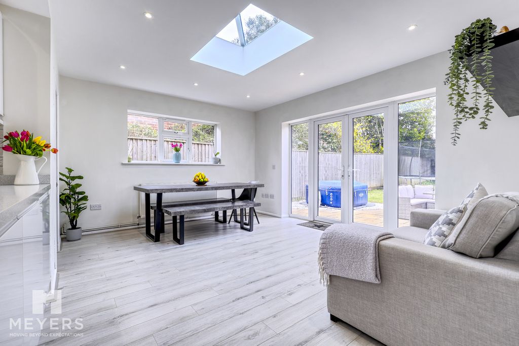 Property photo 3 of 23