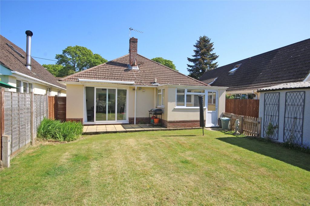 Property photo 2 of 11 Picture No. 16