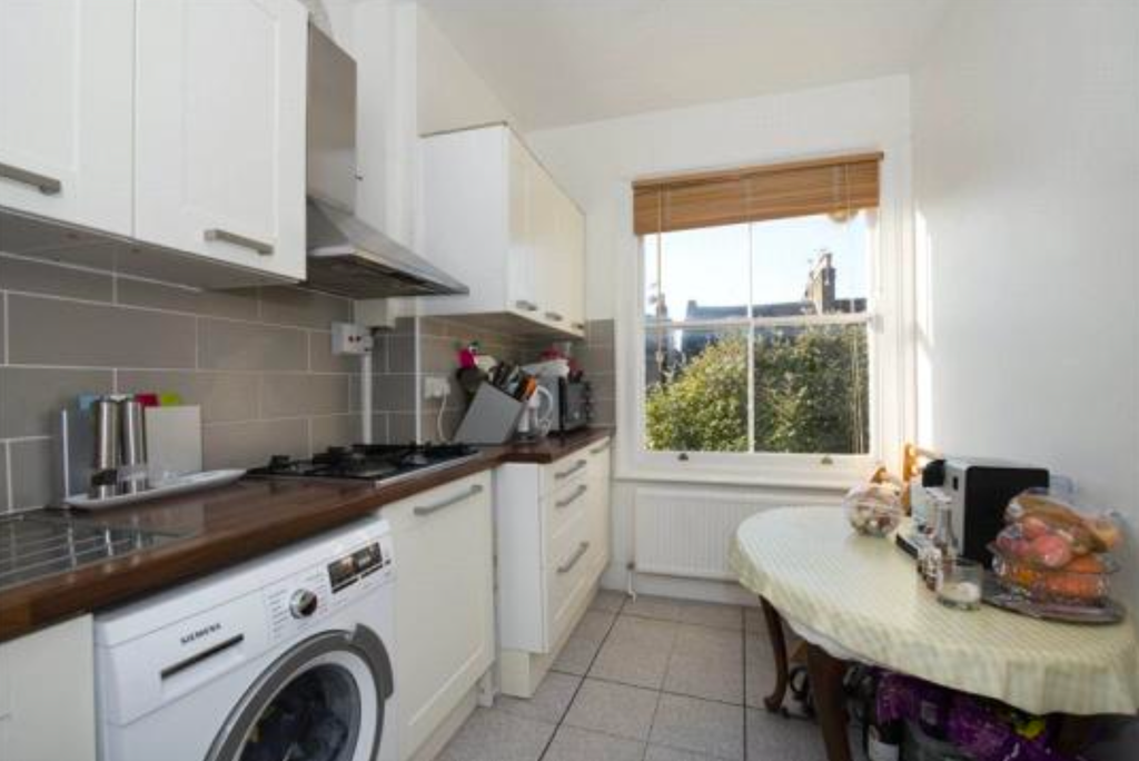 Property photo 2 of 20