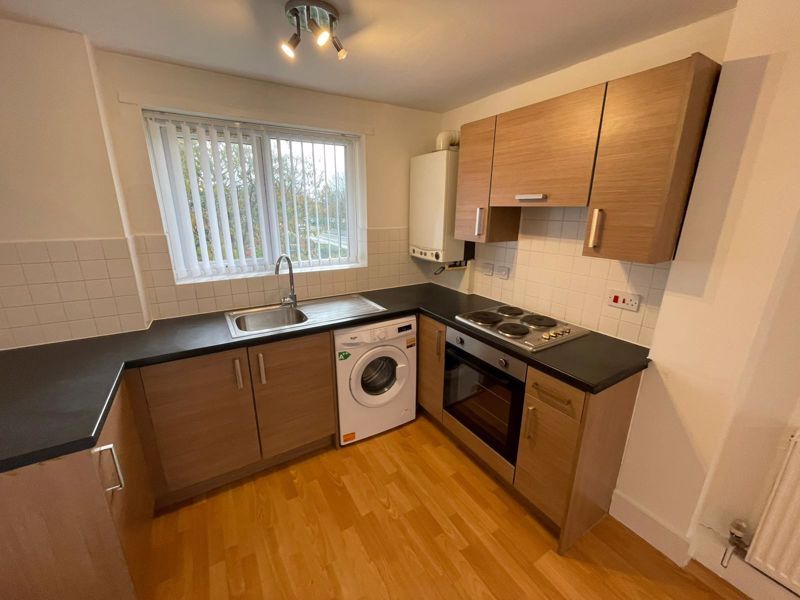 Property photo 2 of 5 Photo 5