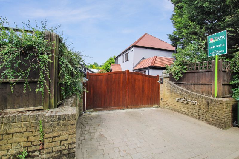 Property photo 2 of 29 Photo 33
