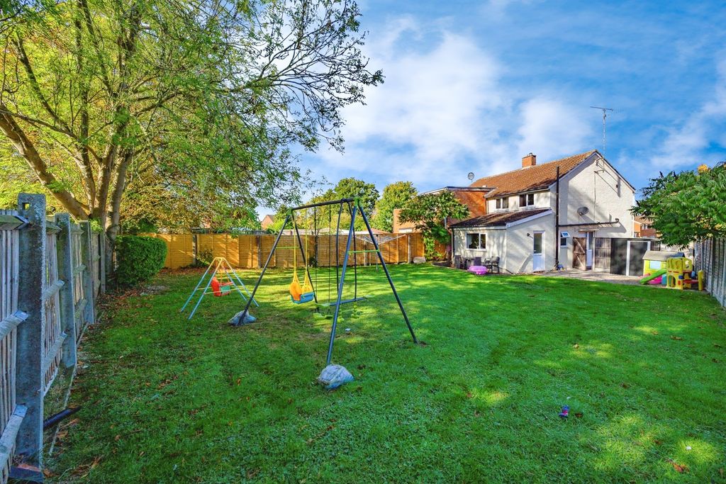 Property photo 2 of 11 Photo