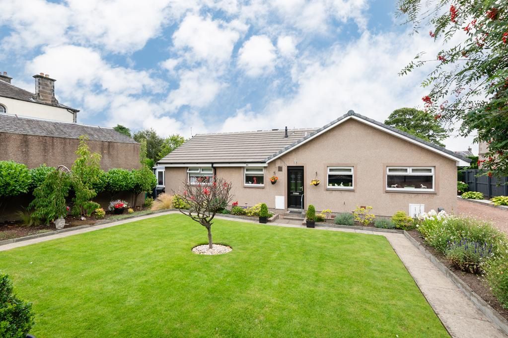 Property photo 1 of 29 Lev1369Rdc External.Jpg
