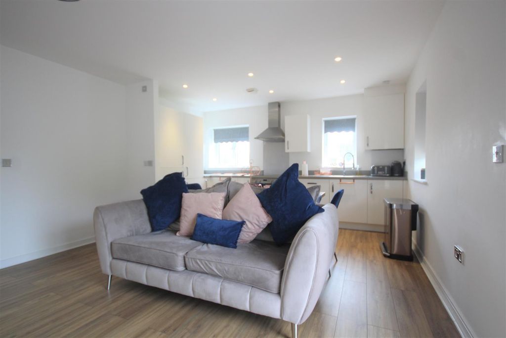 Property photo 2 of 9 Recpet 1.Jpg