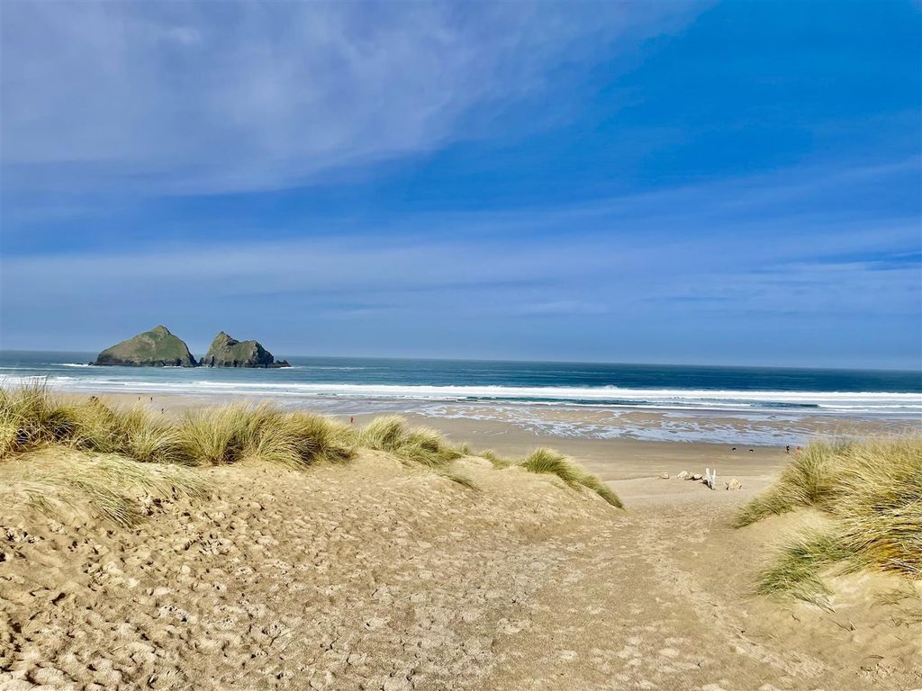 Property photo 2 of 19 Holywell Bay (Approx 1 Mile)