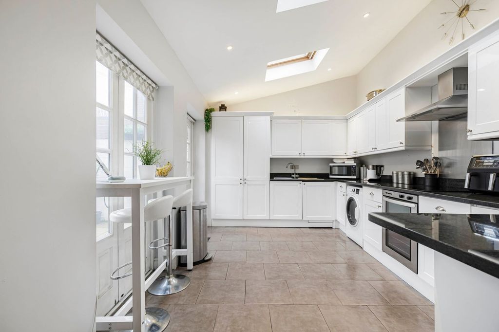 Property photo 3 of 12 Picture No. 62