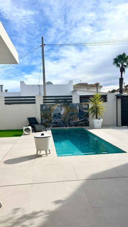 Property photo 3 of 18