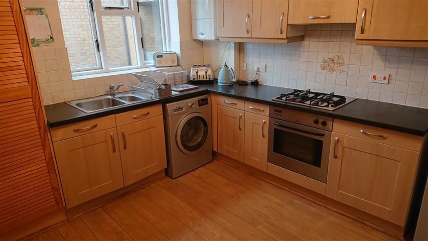 Property photo 2 of 14 Kitchen