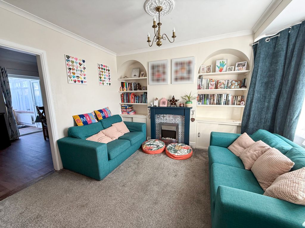 Property photo 3 of 17 Img_0935
