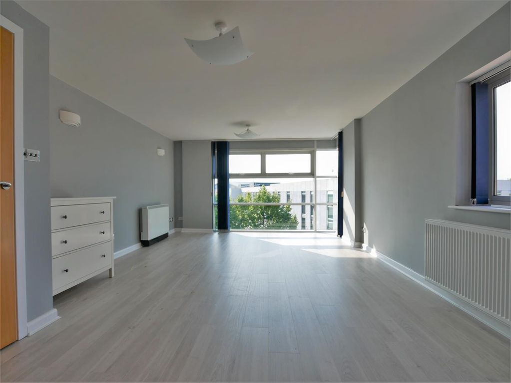 Property photo 2 of 11 7.Jpg