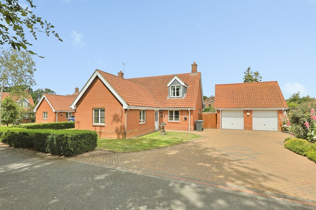 Property photo 1 of 17