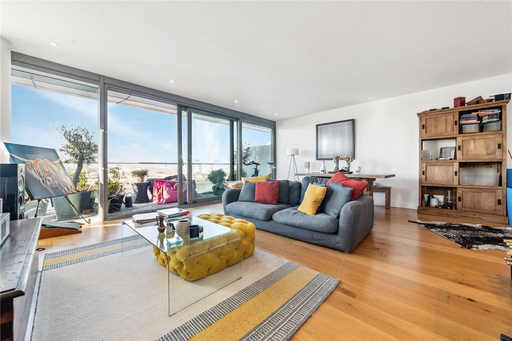 Property photo 1 of 10 Reception Room