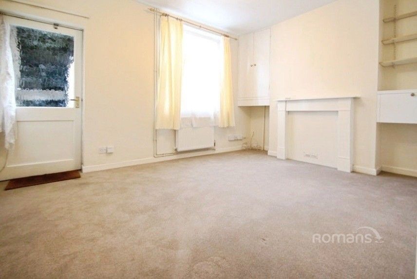 Property photo 2 of 8 Pbox-Img.Jpg