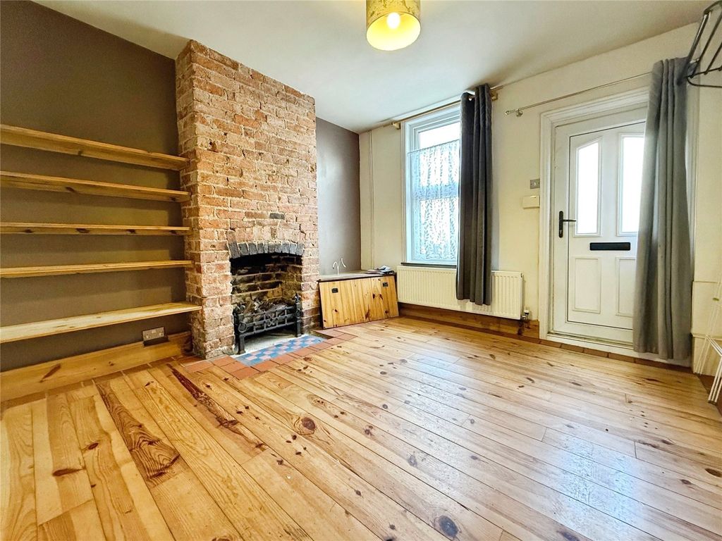 Property photo 2 of 12 Living Room