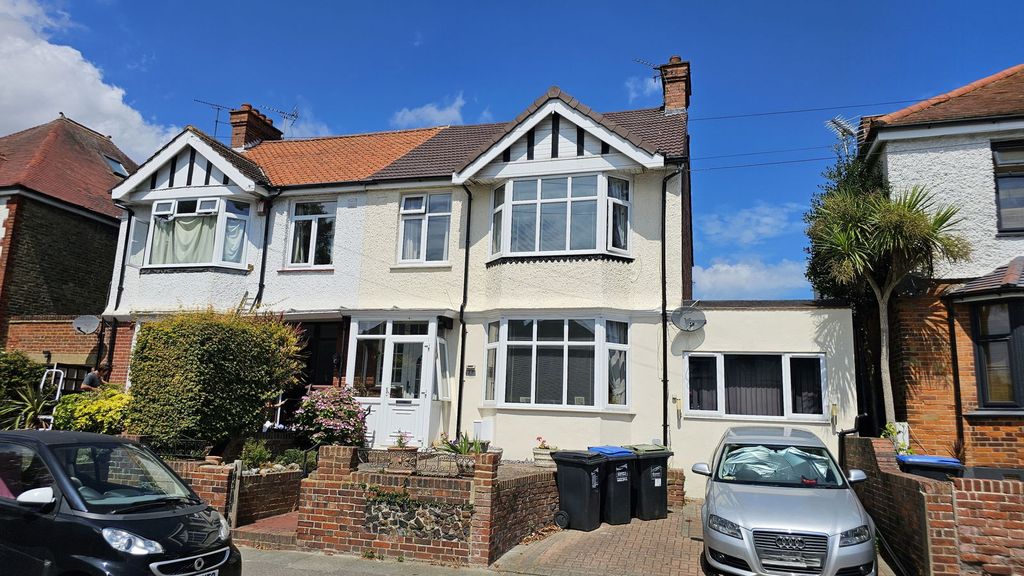 Property photo 1 of 24