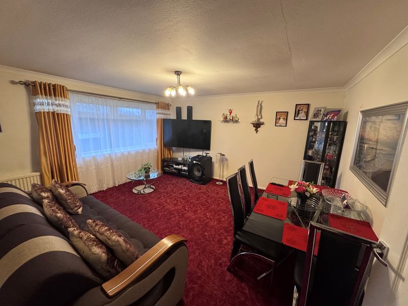 Property photo 2 of 11 Photo 1