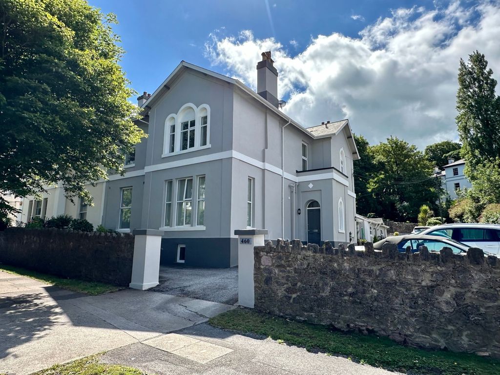 Property photo 1 of 57