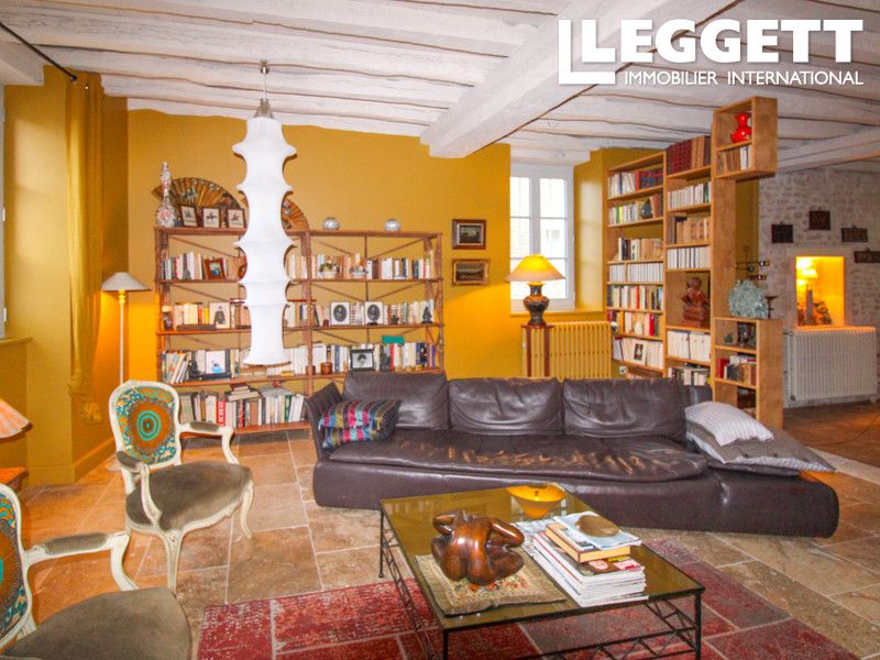 Property photo 3 of 10