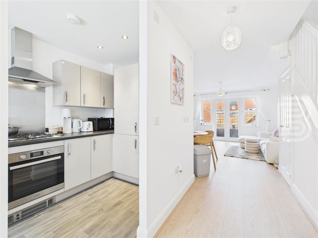 Property photo 2 of 23 Cam05587G0-Pr0046-Still013.Jpg