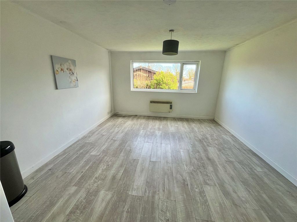 Property photo 3 of 11 Picture No. 07