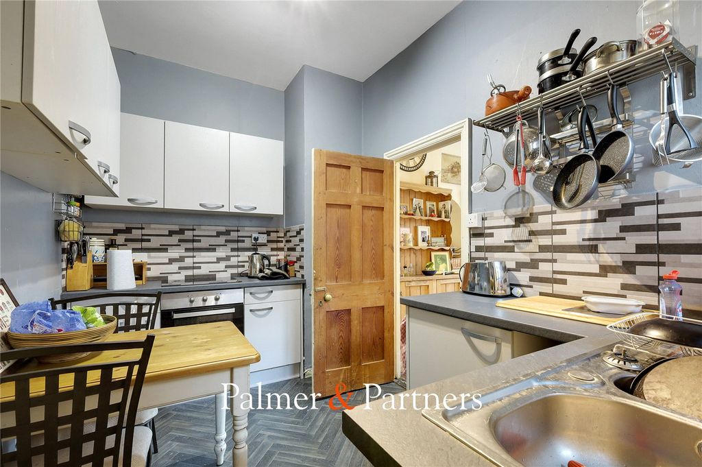 Property photo 2 of 9 Picture No. 04