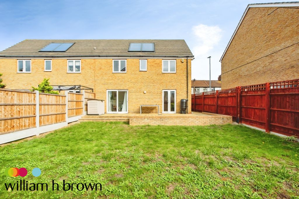 Property photo 2 of 16 Image