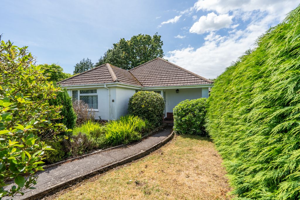 Property photo 2 of 20