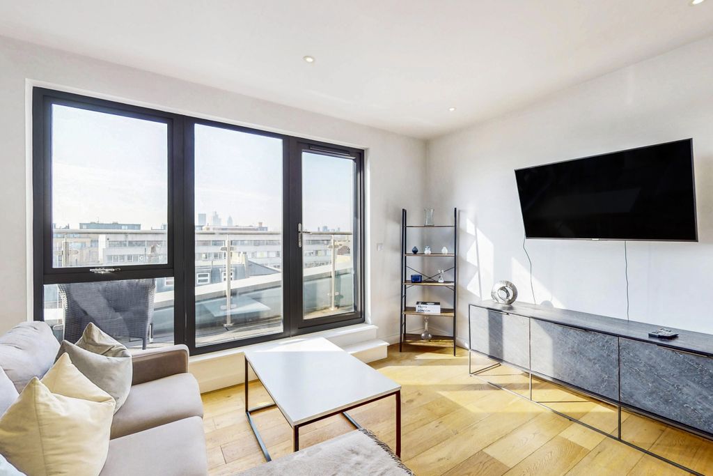 Property photo 2 of 11 Living Area