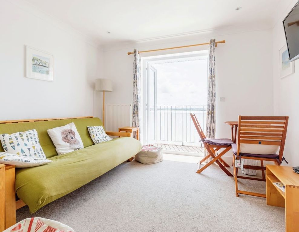 Property photo 3 of 7 Living Area