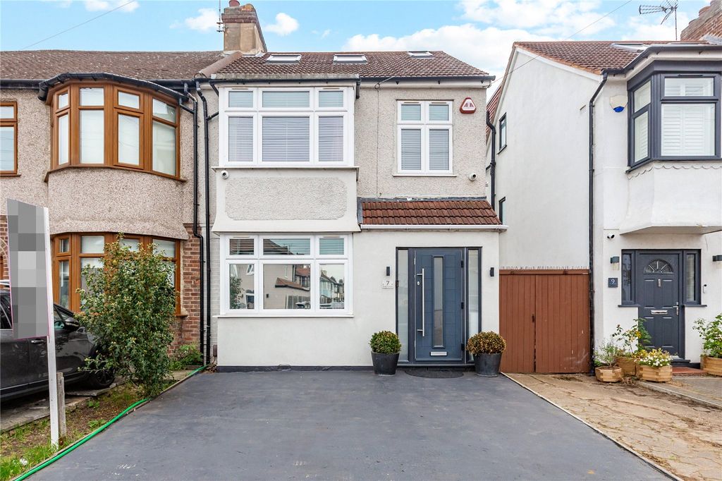 Property photo 1 of 28 Front