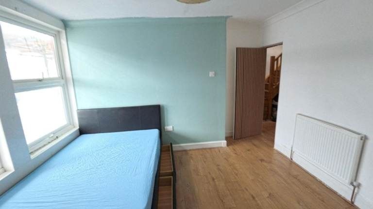 Property photo 2 of 4
