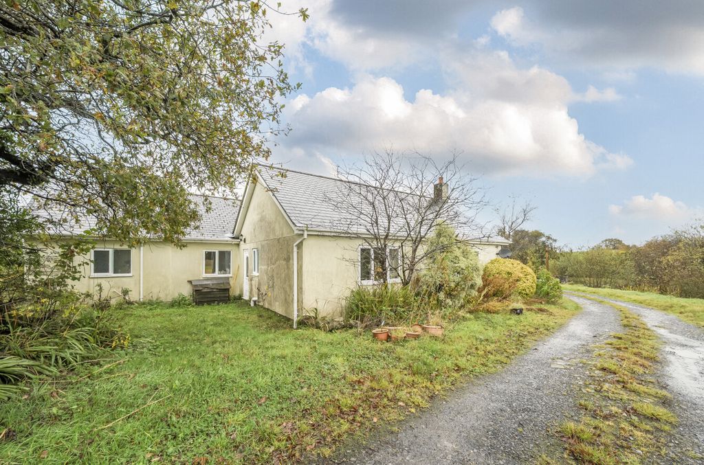 Property photo 1 of 25