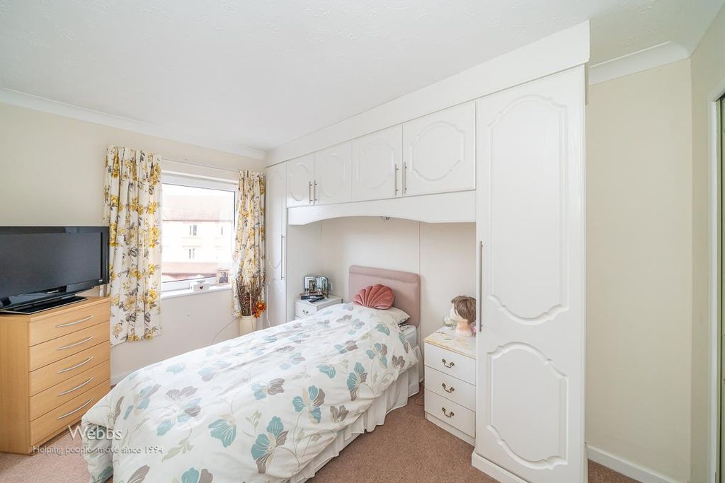 Property photo 3 of 35 Â© Webbs Estate Agents Â© (63 Of 100).Jpg