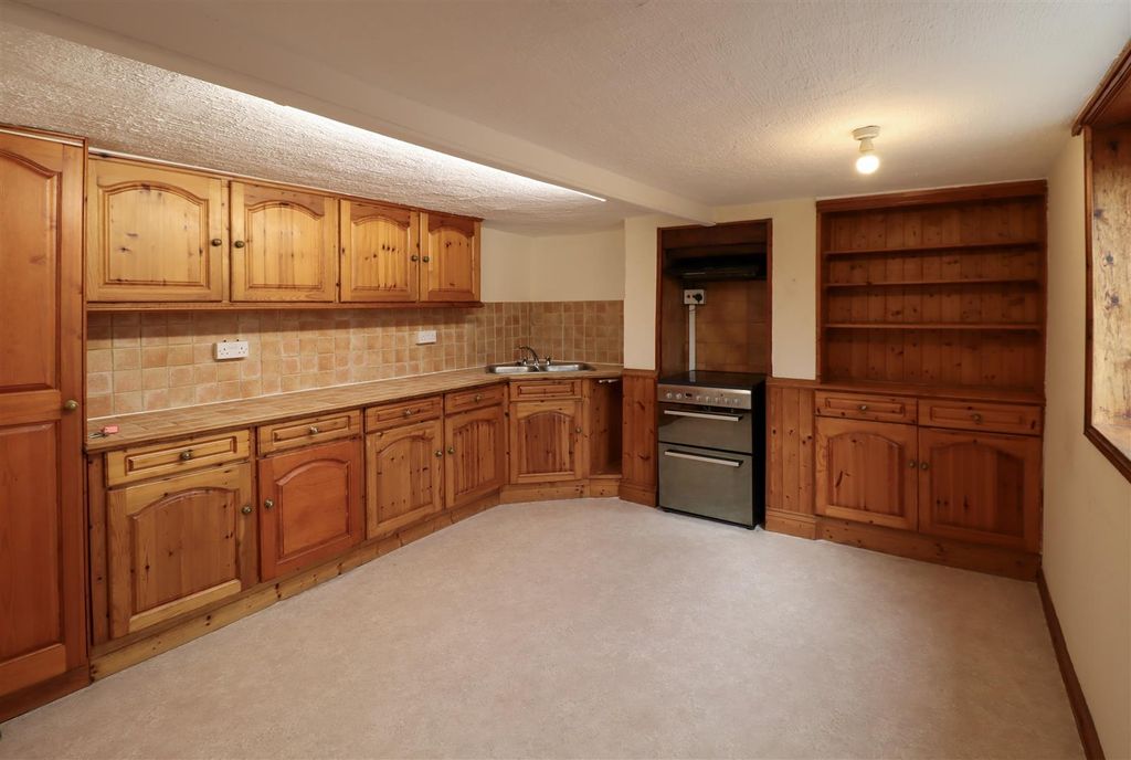 Property photo 2 of 10 Img_5103.Jpg