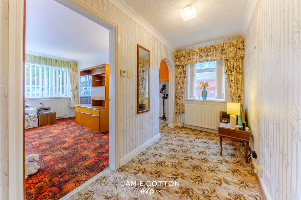 Property photo 3 of 22