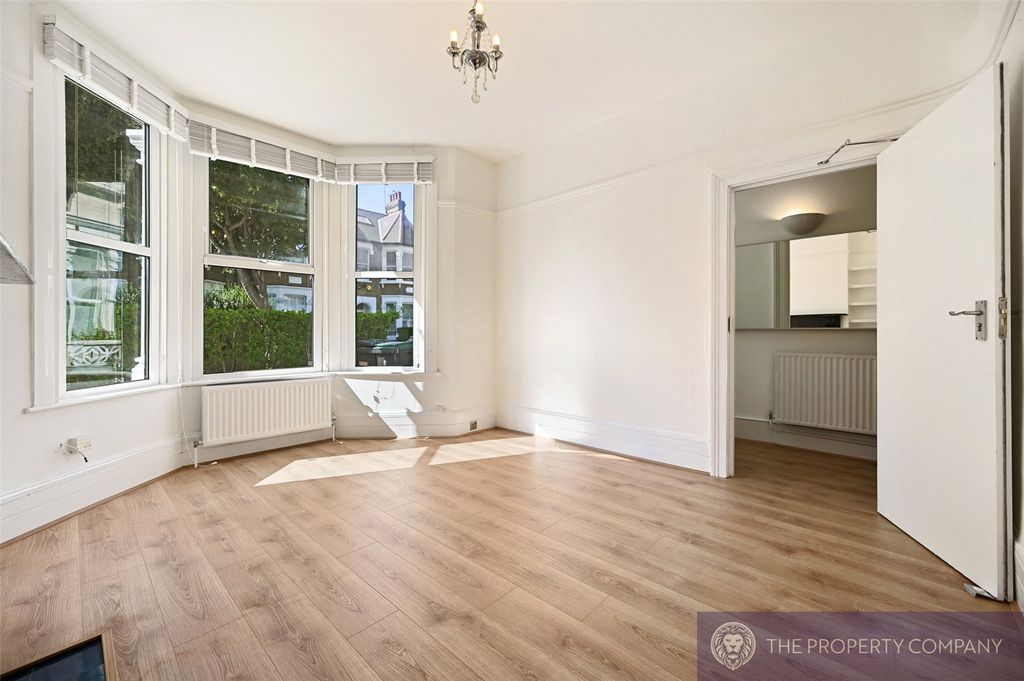 Property photo 3 of 11 Picture No. 05