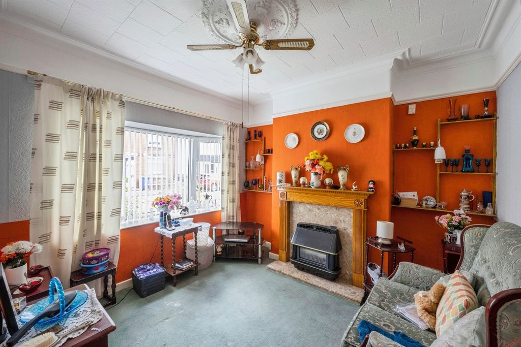 Property photo 2 of 15