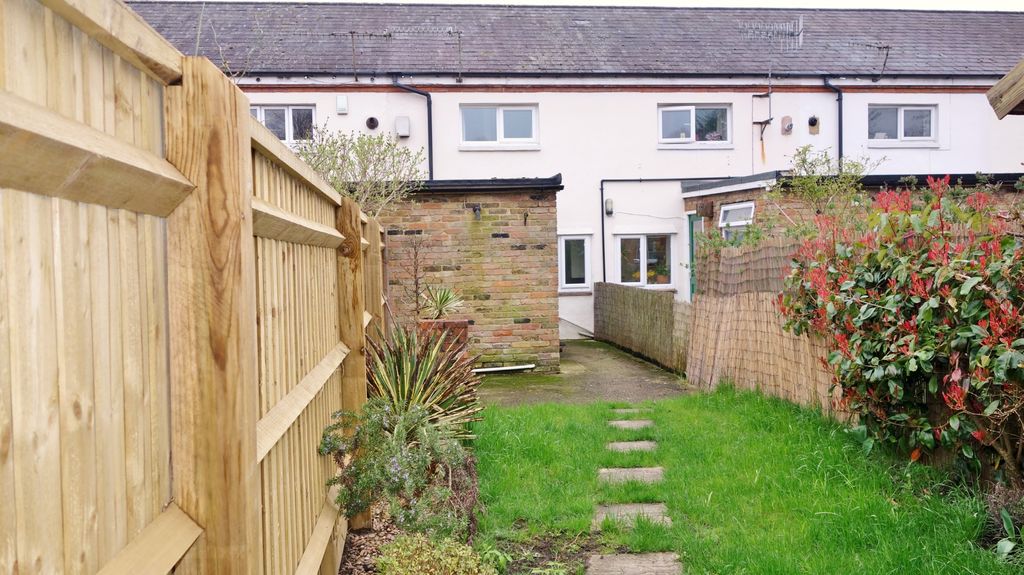 Property photo 2 of 9 Photo 05