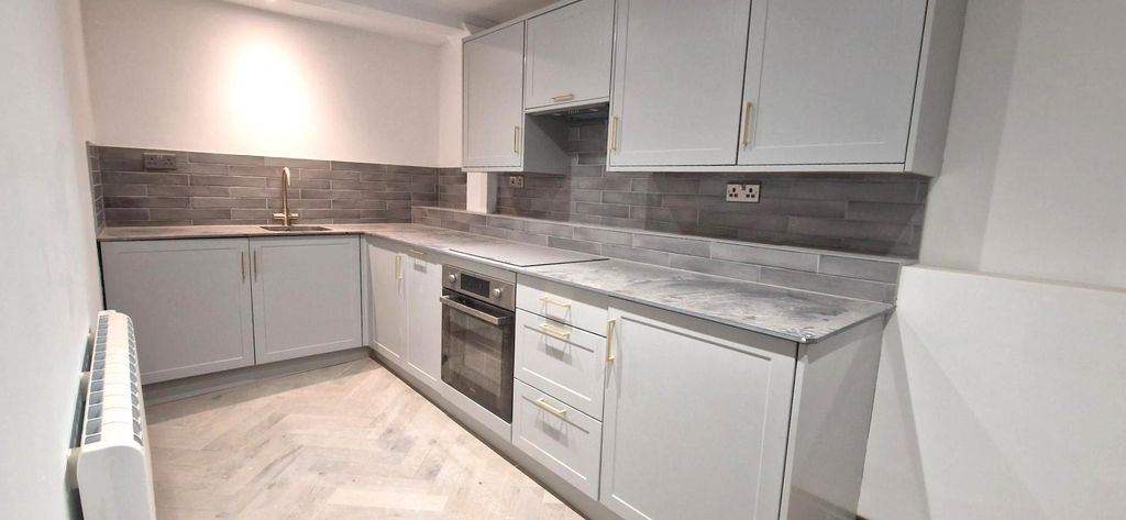 Property photo 2 of 6 Kitchen.Jpg