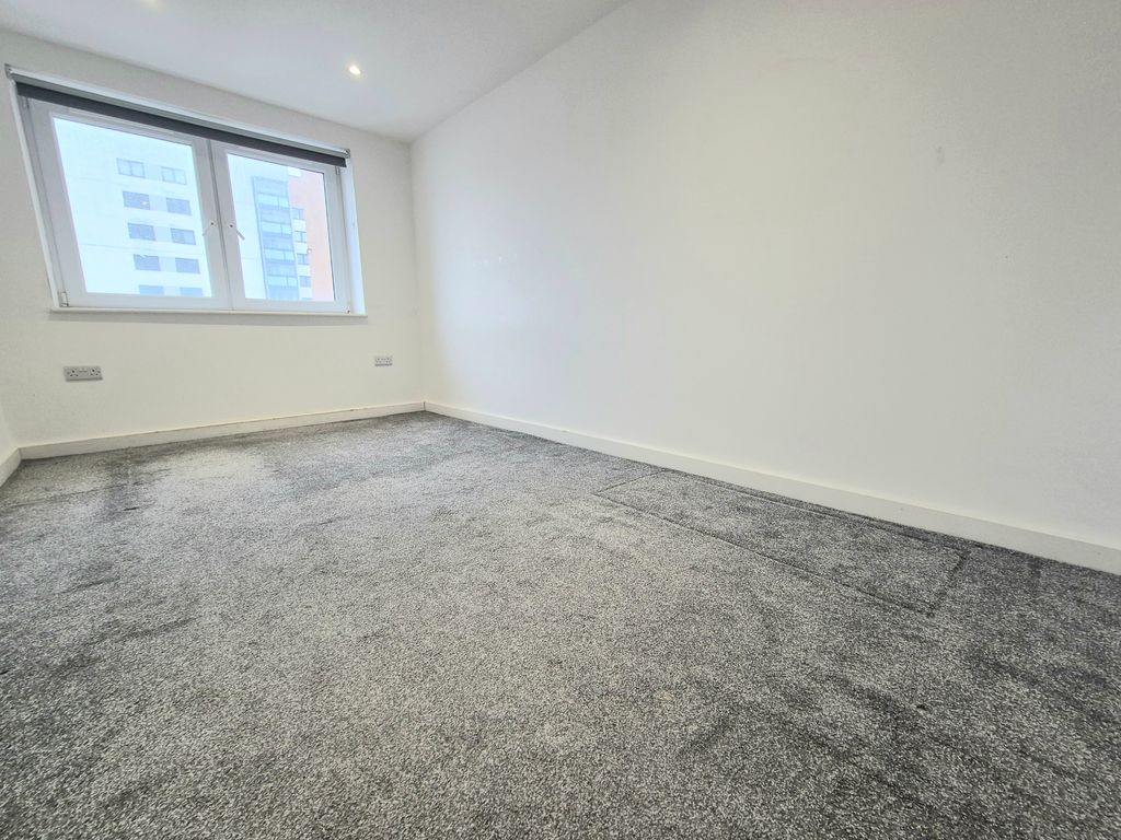 Property photo 3 of 8 Image