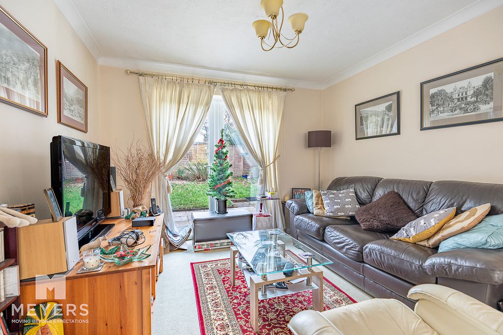 Property photo 3 of 17