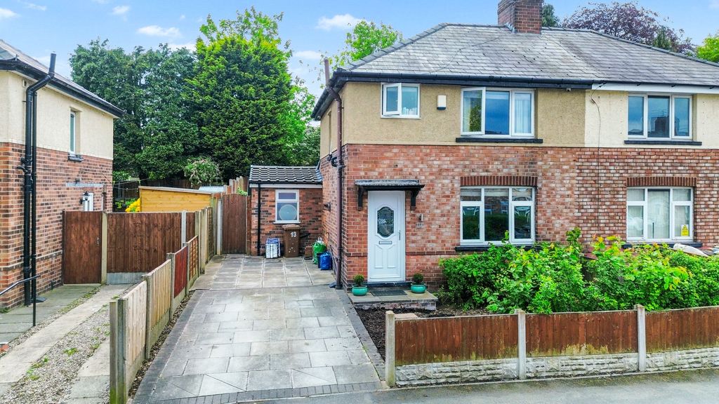 Property photo 1 of 33