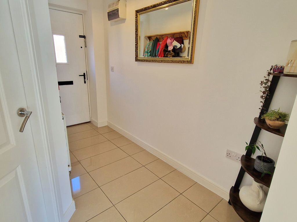 Property photo 3 of 23
