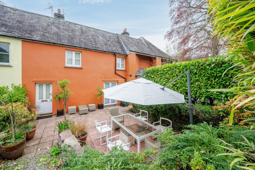 Property photo 1 of 23 Dulverton, Seddons