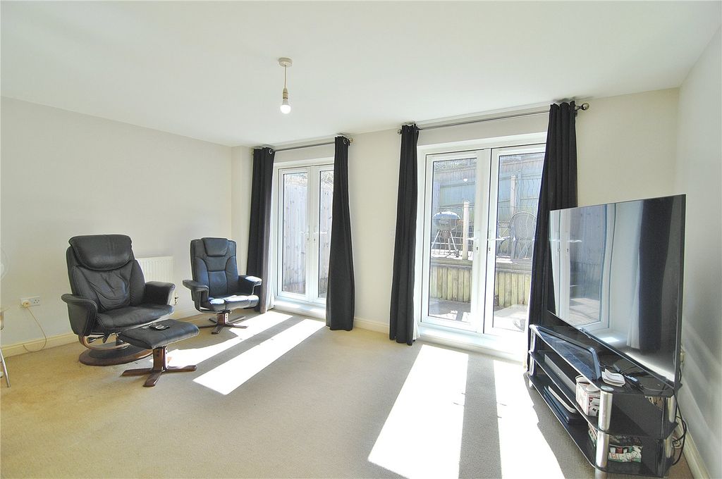 Property photo 2 of 14 Picture No. 04