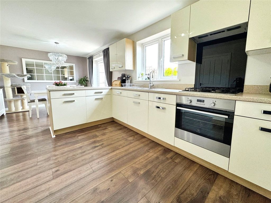 Property photo 3 of 20 Picture No. 15