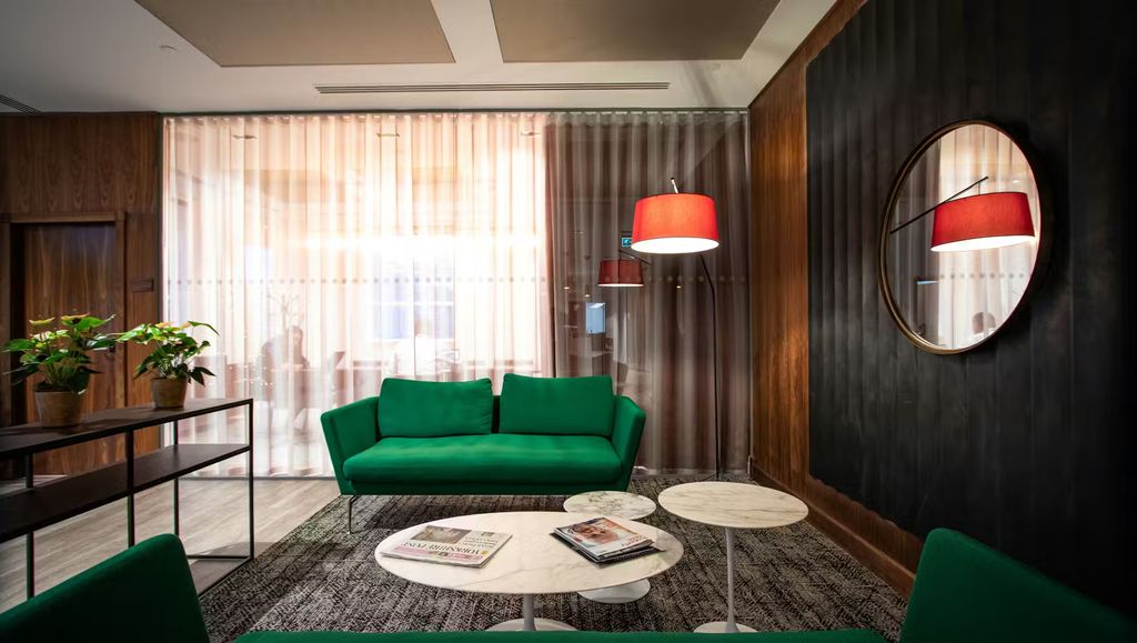 Property photo 3 of 13 Breakout Space